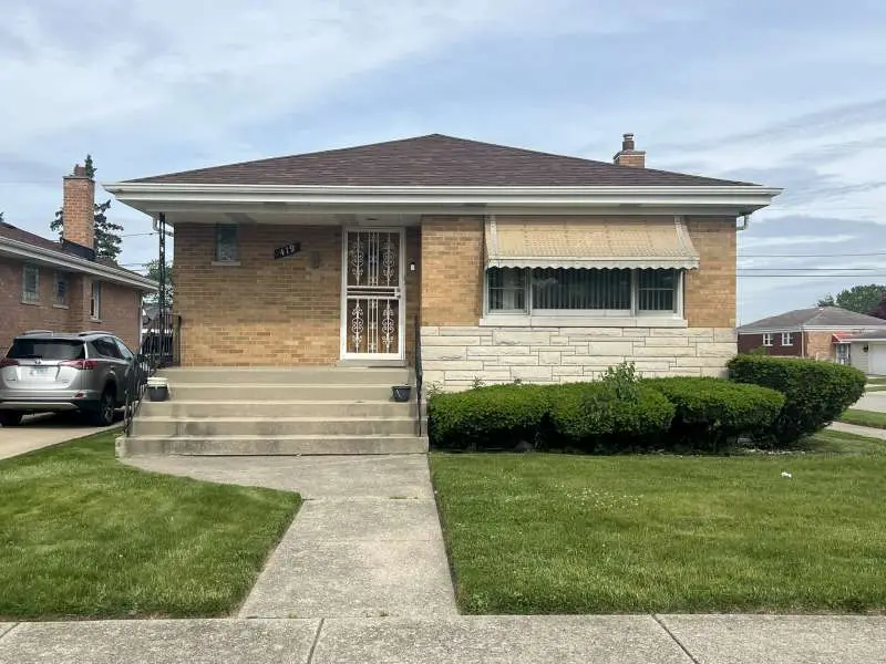 419 Luella Avenue, Calumet City, IL 60409 - #1