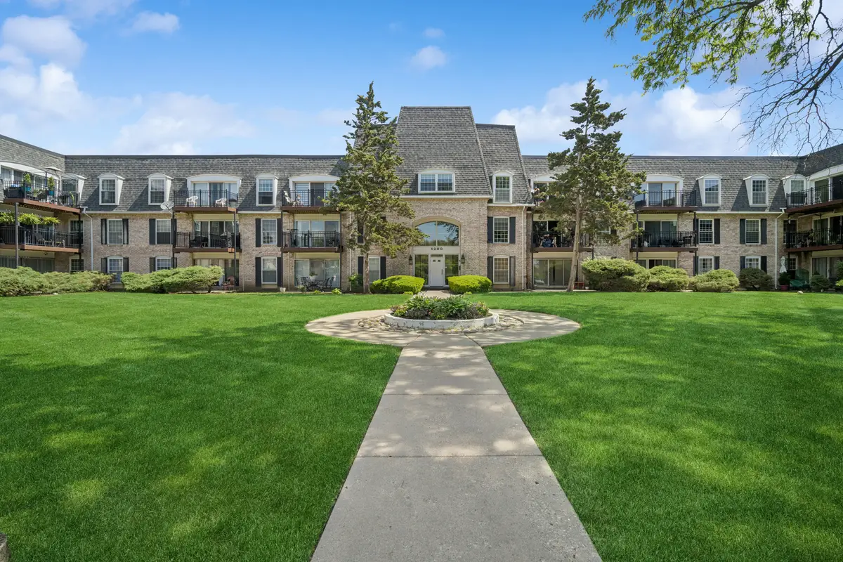5200 Carriageway Drive #214, Rolling Meadows, IL 60008 - #1