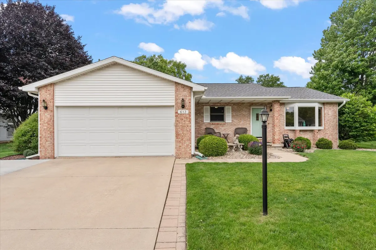613 Crestwood Drive, Champaign, IL 61822 - #1
