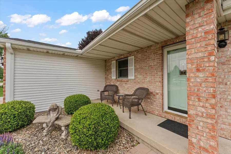 613 Crestwood Drive, Champaign, IL 61822 - #2