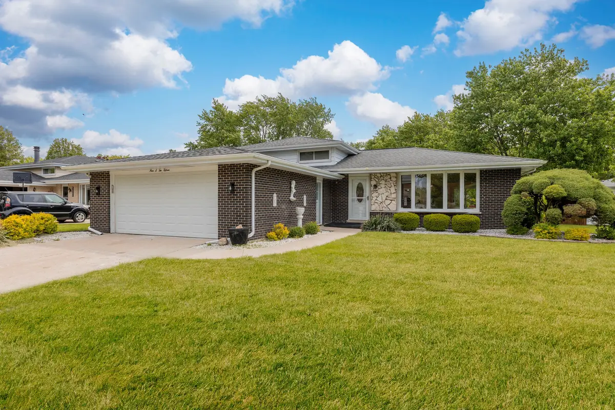 9S215 Florence Avenue, Downers Grove, IL 60516 - #1