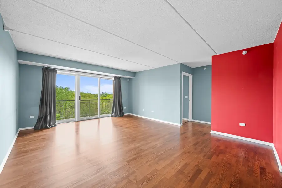 6807 N Milwaukee Avenue #601, Niles, IL 60714 - #3