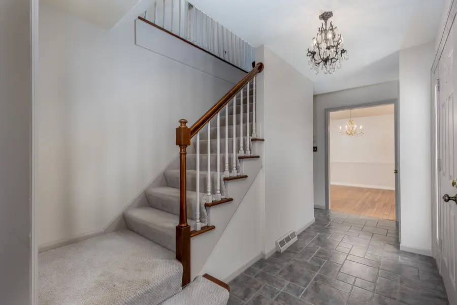 11 Oaklane Drive, Ottawa, IL 61350 - #2