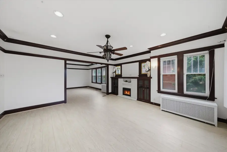 5019 N Kostner Avenue, Chicago, IL 60630 - #3