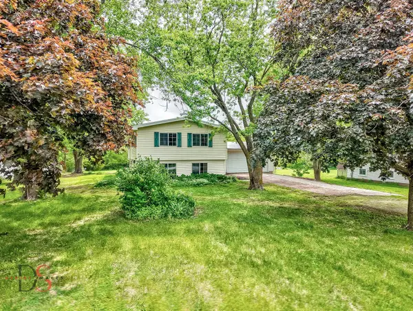2420 E 2360th Road, Marseilles, IL 61341