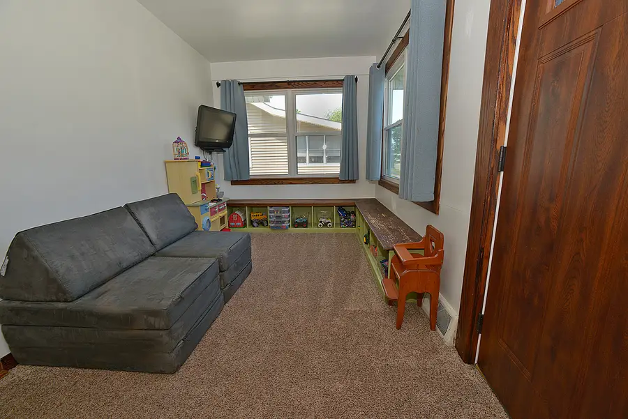 1601 W Jefferson Street, Ottawa, IL 61350 - #3