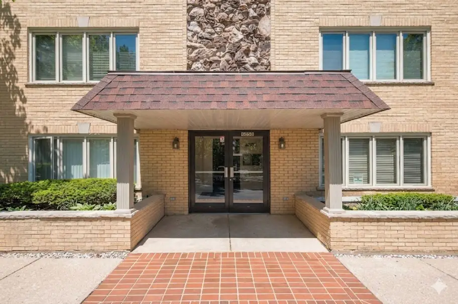 6050 W Eastwood Avenue #309, Chicago, IL 60630 - #1