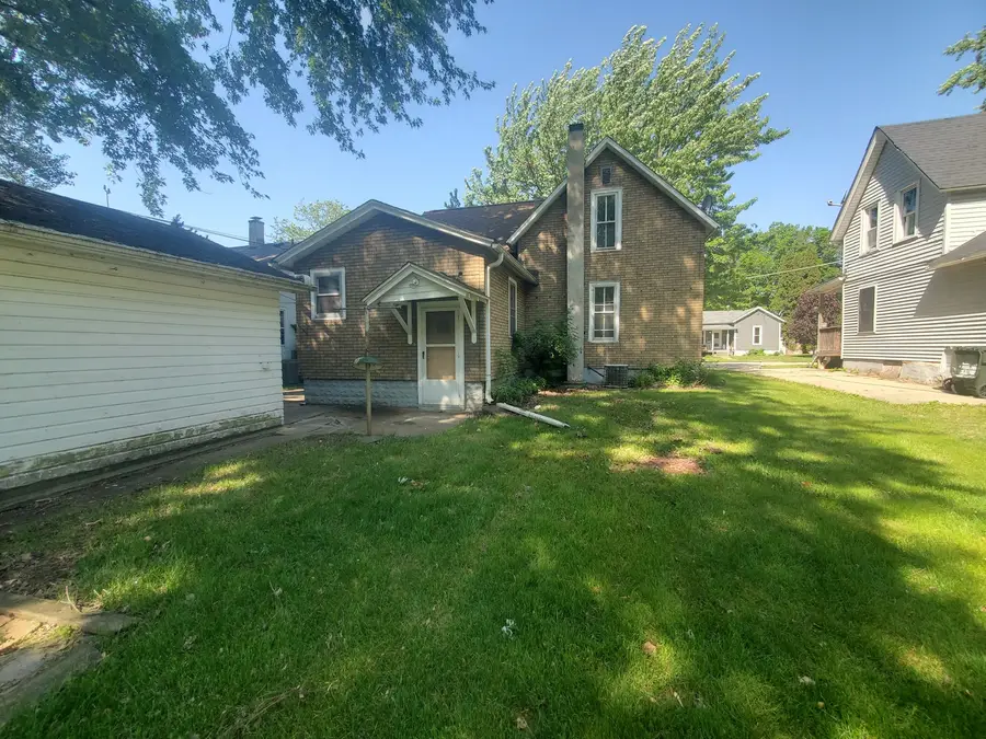 906 3rd Avenue, Sterling, IL 61081 - #3
