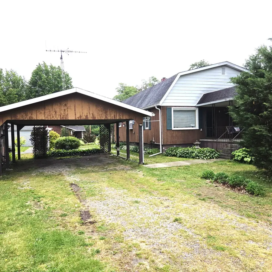 900 N Park Street, Sesser, IL 62884 - #2