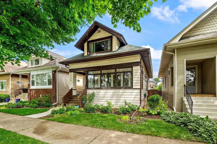 5236 W Cuyler Avenue, Chicago, IL 60641 - #2