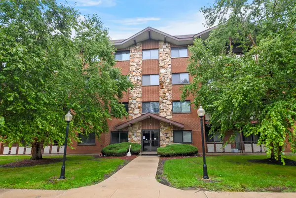 2311 183rd Street #104, Homewood, IL 60430