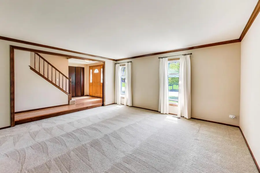 1276 Chatham Lane, Roselle, IL 60172 - #3