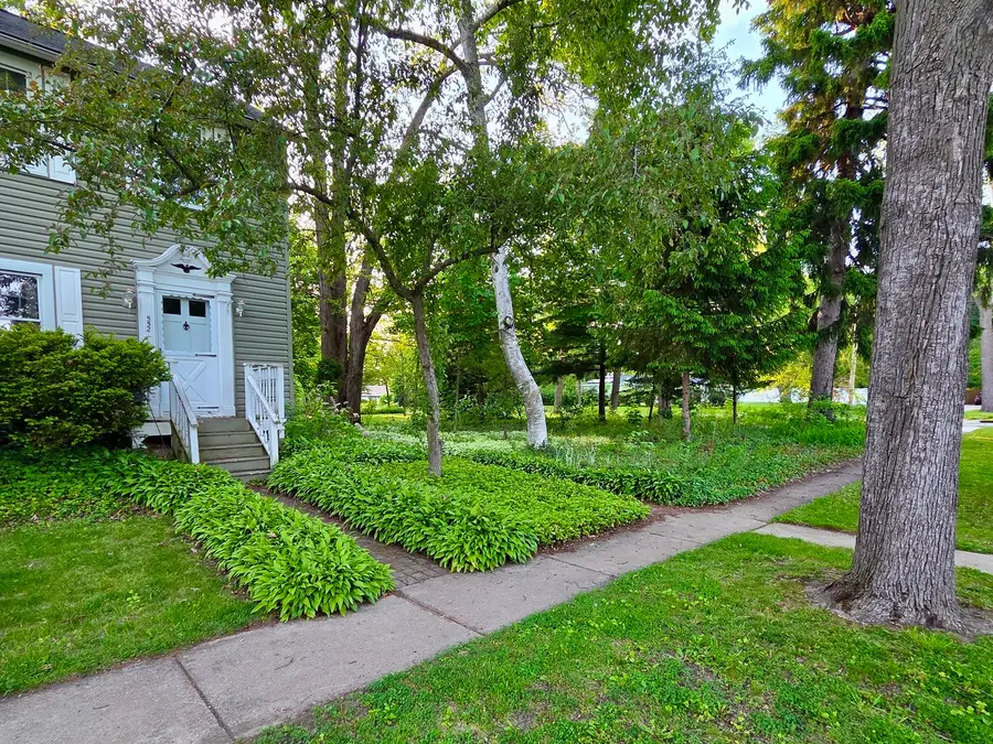 552 Highland Avenue, West Chicago, IL 60185 - #2