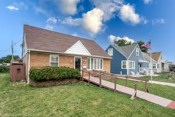 116 E North Avenue, Northlake, IL 60164