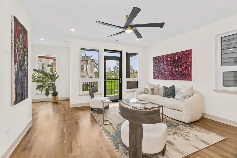 4447 S Vincennes Avenue #2, Chicago, IL 60653 - #3
