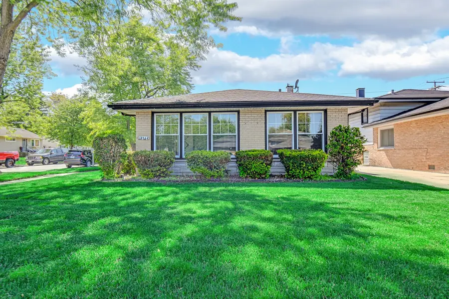 14544 Woodlawn Avenue, Dolton, IL 60419 - #2