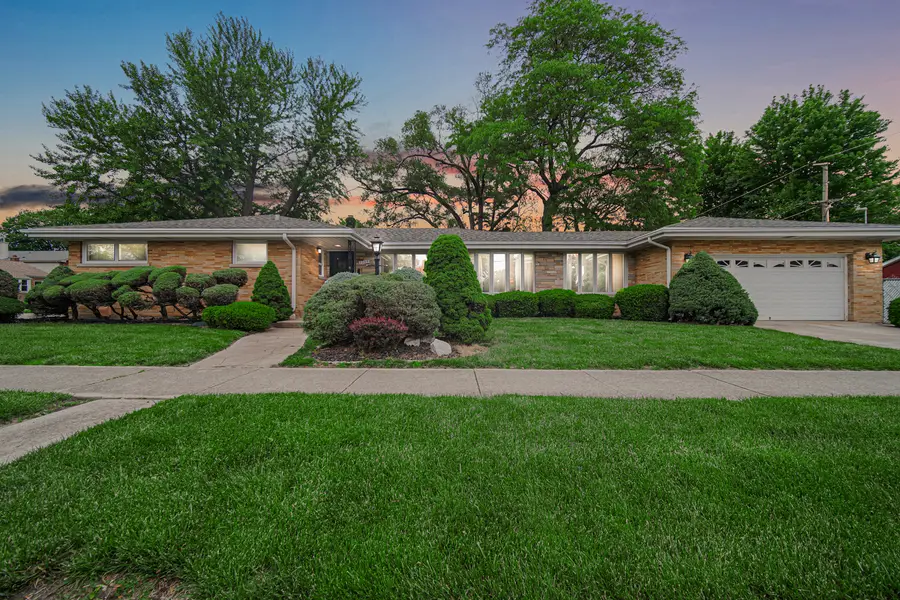 9259 S Springfield Avenue, Evergreen Park, IL 60805 - #2