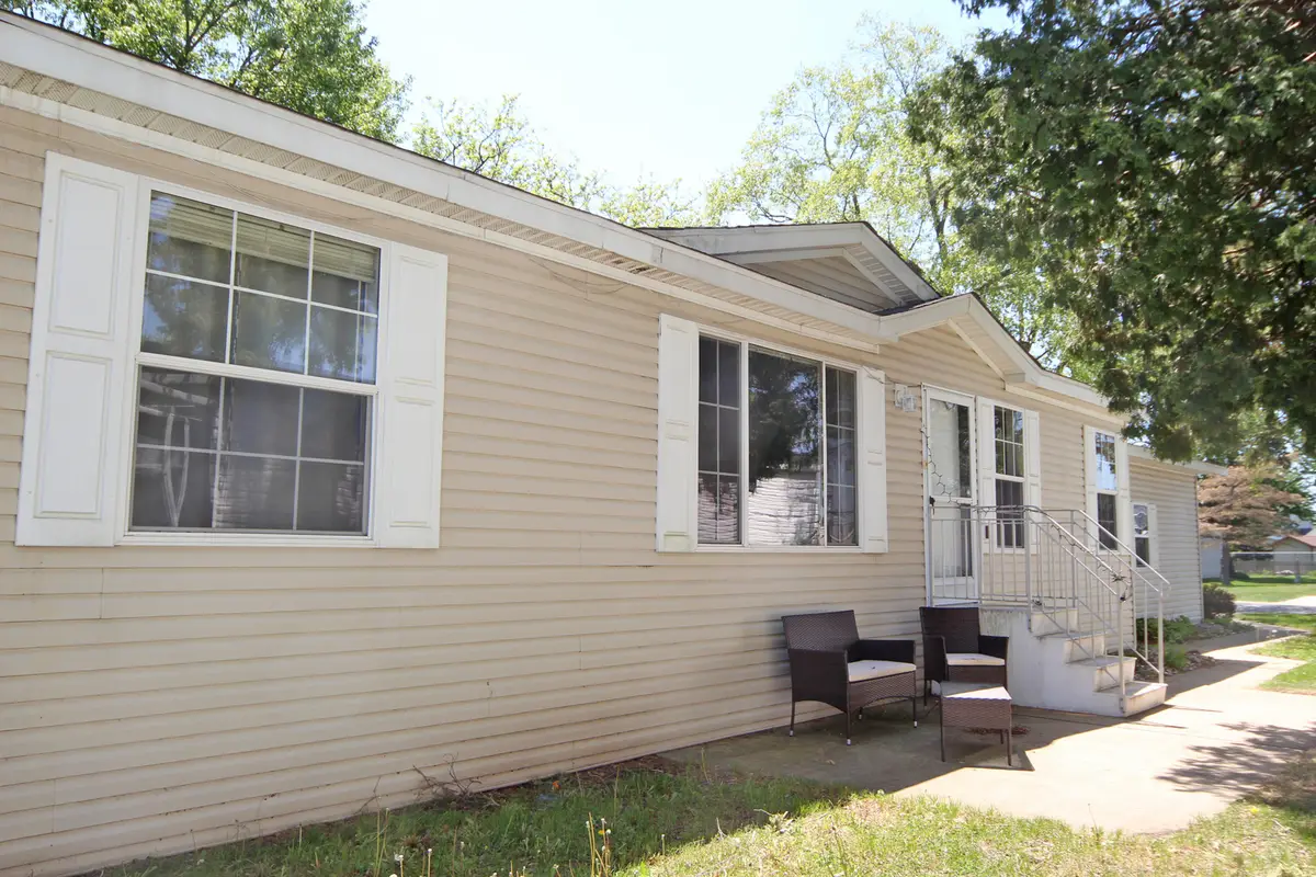 406 Spruce Drive, Belvidere, IL 61008 - #1
