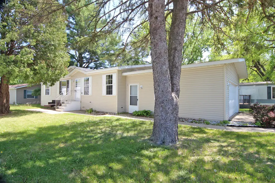 406 Spruce Drive, Belvidere, IL 61008 - #2