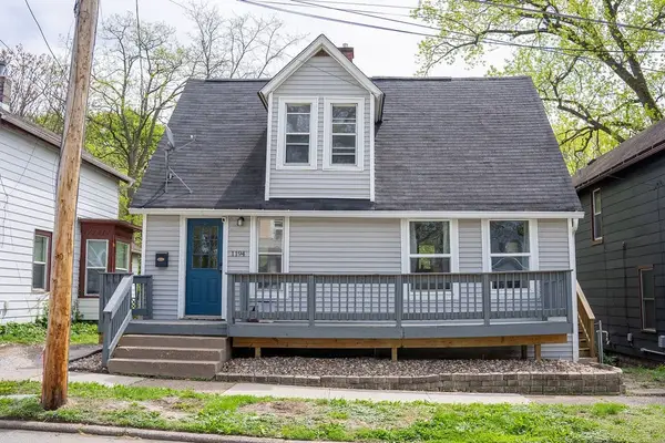 1194 23rd Street, Moline, IL 61265