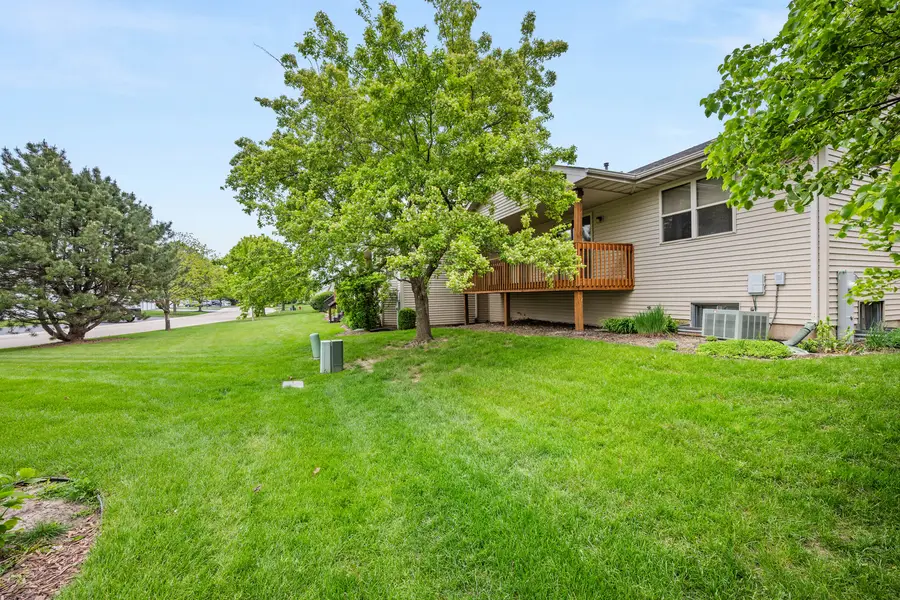 915 Foxpointe Drive, Sycamore, IL 60178 - #3