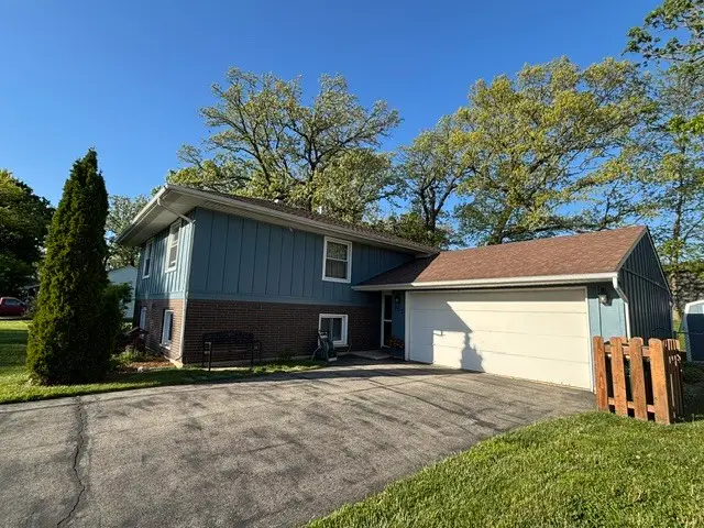 203 Cedarwood Lane, Antioch, IL 60002 - #2