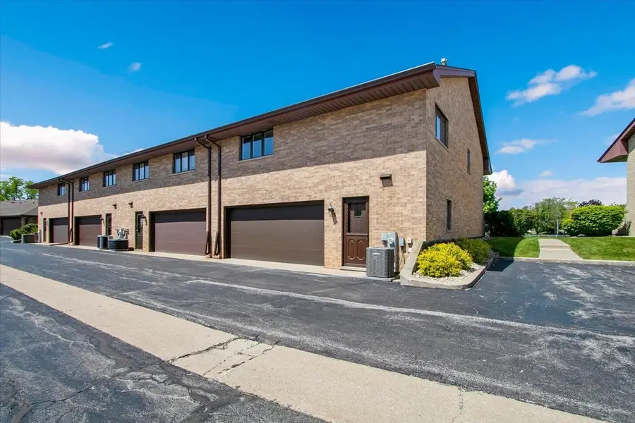 16110 Pine Drive, Tinley Park, IL 60477 - #3