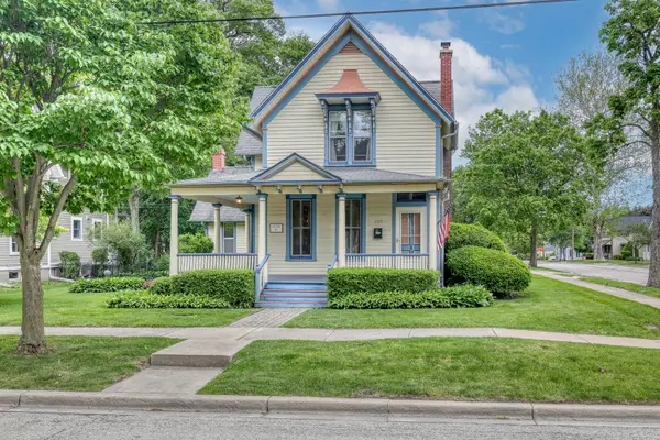 220 N 5th Street, West Dundee, IL 60118