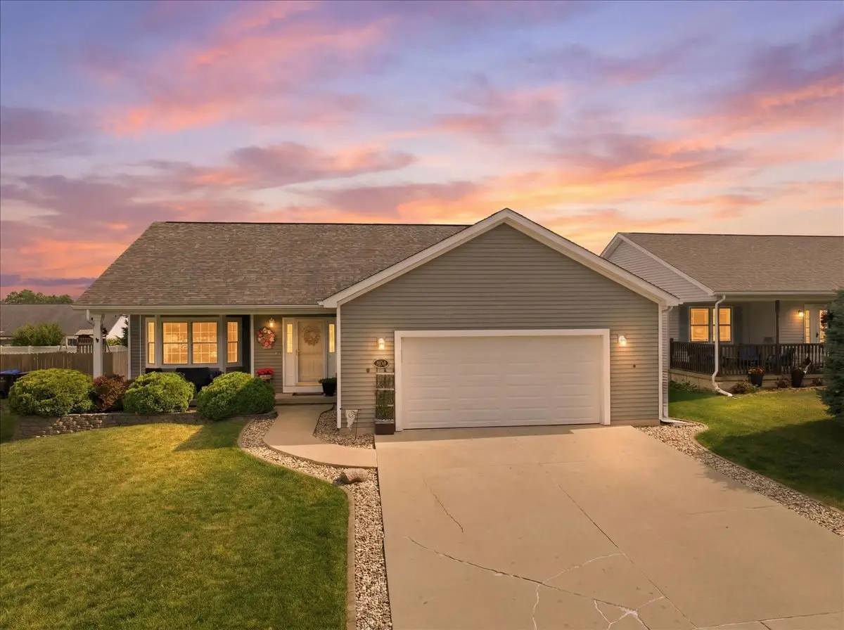 2706 Stratmoor Drive, Bloomington, IL 61705 - #1