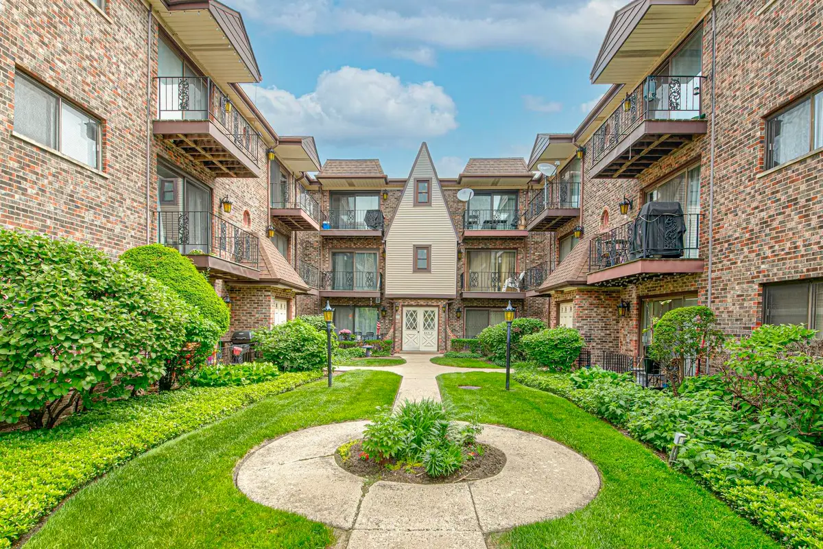 6451 N Northwest Highway #C-2S, Chicago, IL 60631 - #1