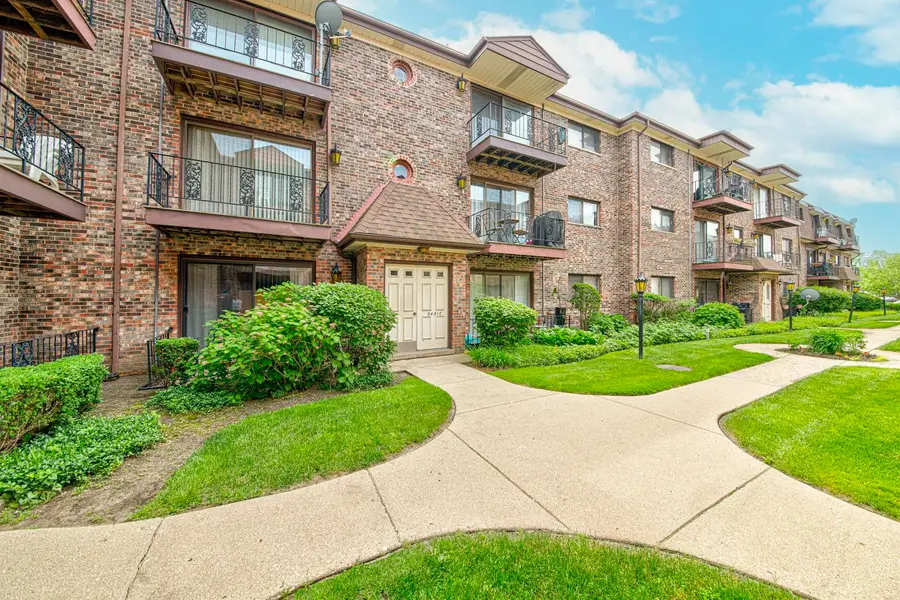 6451 N Northwest Highway #C-2S, Chicago, IL 60631 - #2
