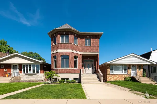 11241 S Central Park Avenue, Chicago, IL 60655