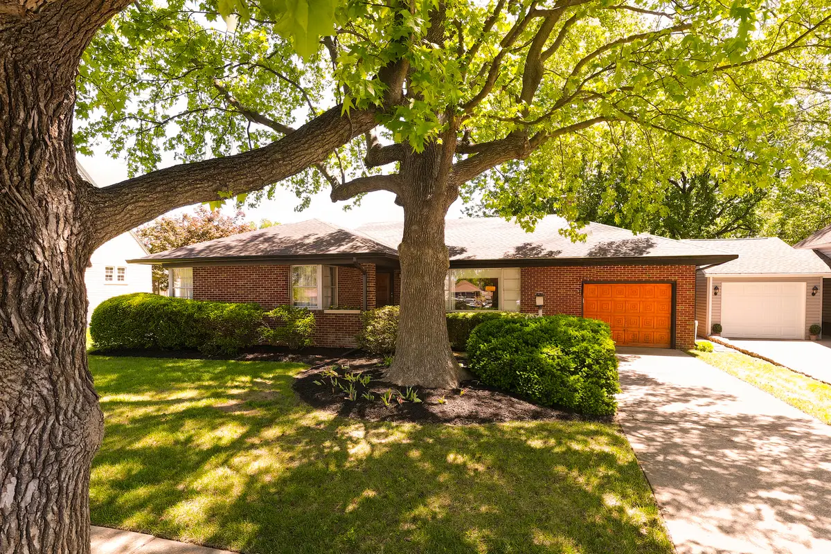 208 S Laurel Avenue, Du Quoin No 8, IL 62832 - #1