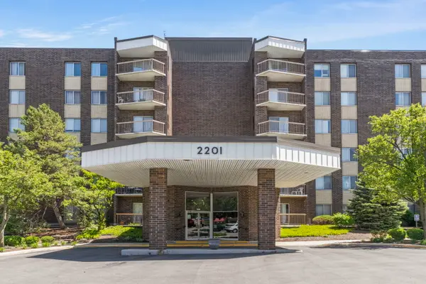 2201 S Grace Street #603, Lombard, IL 60148
