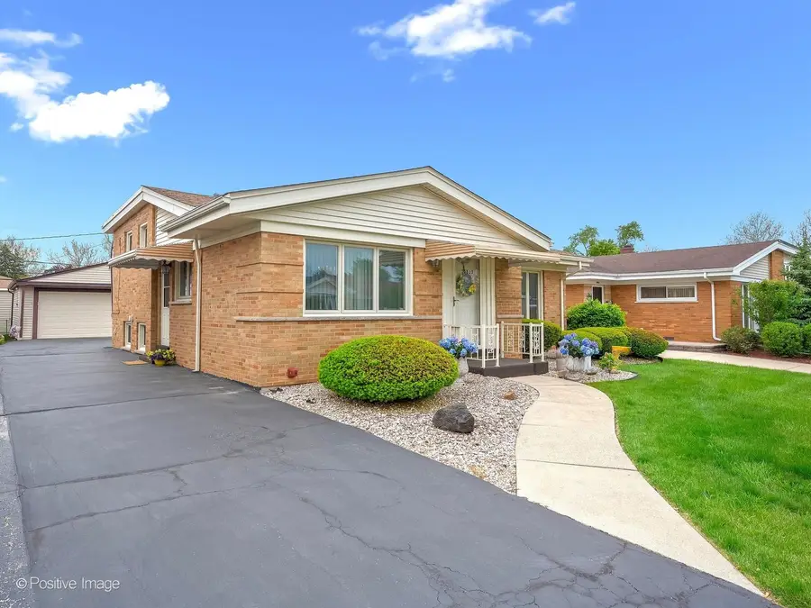 10833 Claridge Avenue, Westchester, IL 60154 - #2