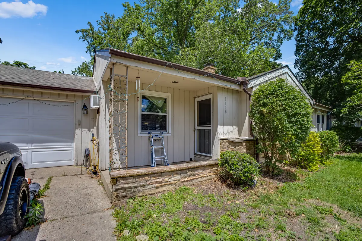 1608 Normandy Drive, Champaign, IL 61821 - #1