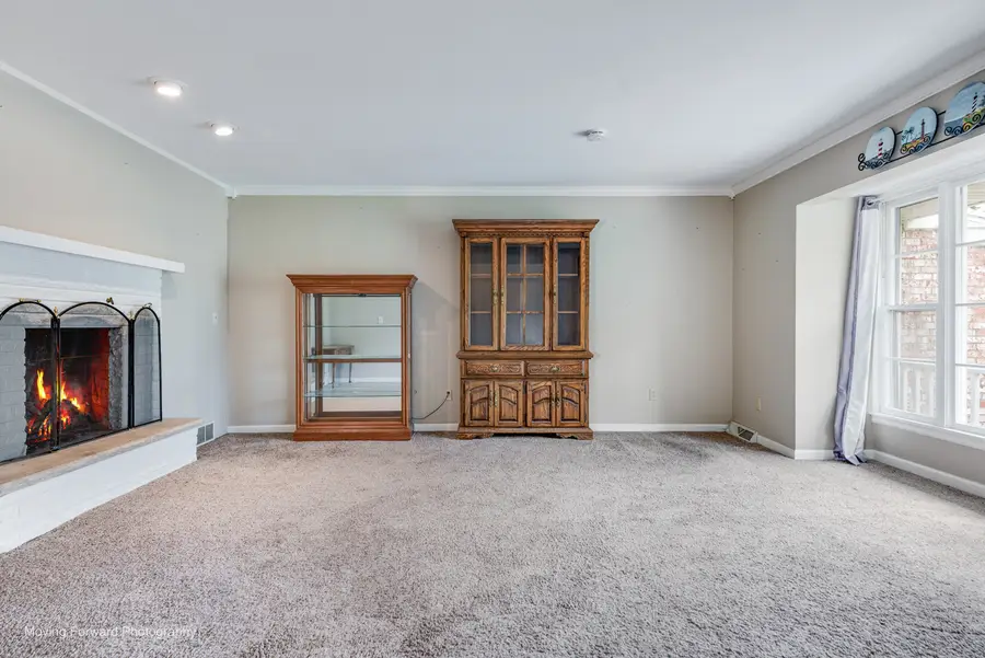 240 Park Crest Drive, Freeport, IL 61032 - #3