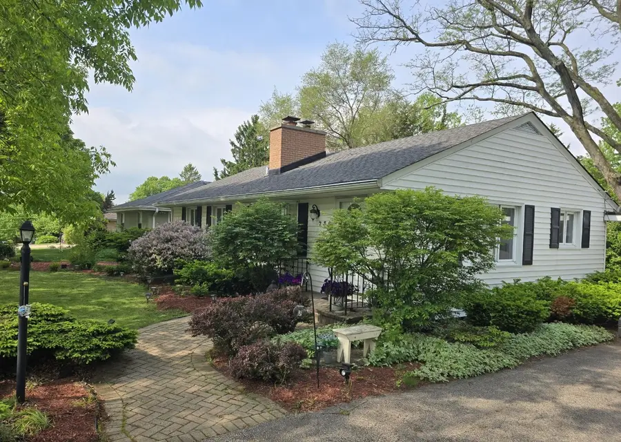 730 Skyline Drive, Barrington, IL 60010 - #2