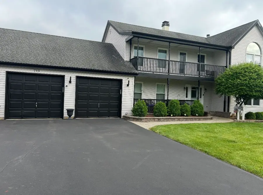 715 Welch Street, Gilberts, IL 60136 - #2