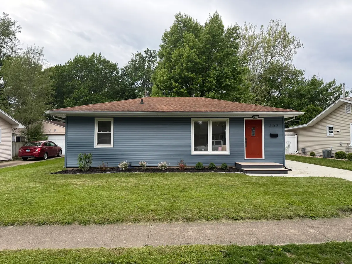207 Magnolia Drive, Bloomington, IL 61701 - #1