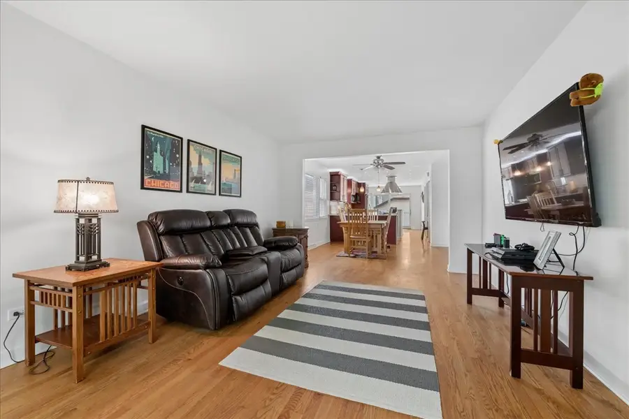 4211 N Melvina Avenue, Chicago, IL 60634 - #3