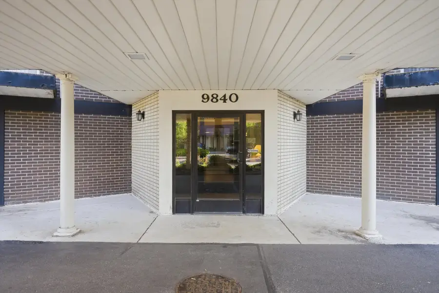 9840 S Pulaski Road #310, Oak Lawn, IL 60453 - #3