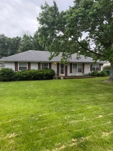 837 W Main Street, Braidwood, IL 60408 - #1