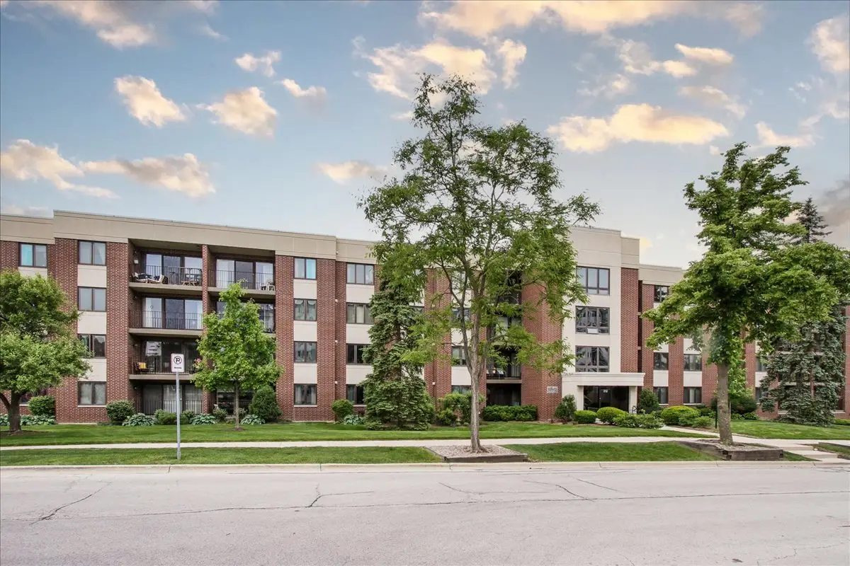 212 W Saint Charles Road #108, Lombard, IL 60148 - #1