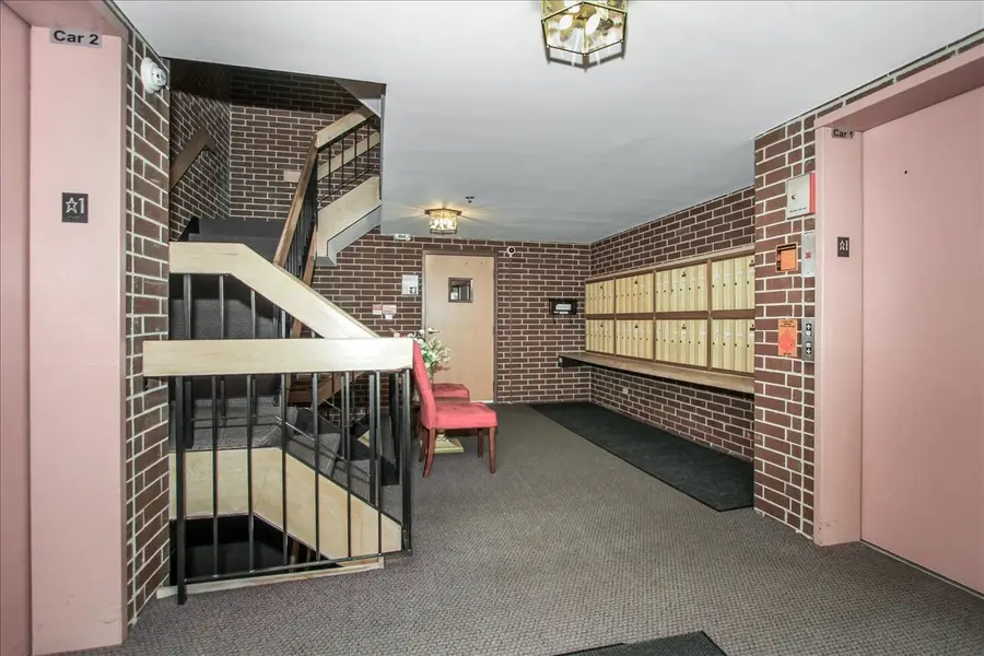 212 W Saint Charles Road #108, Lombard, IL 60148 - #3