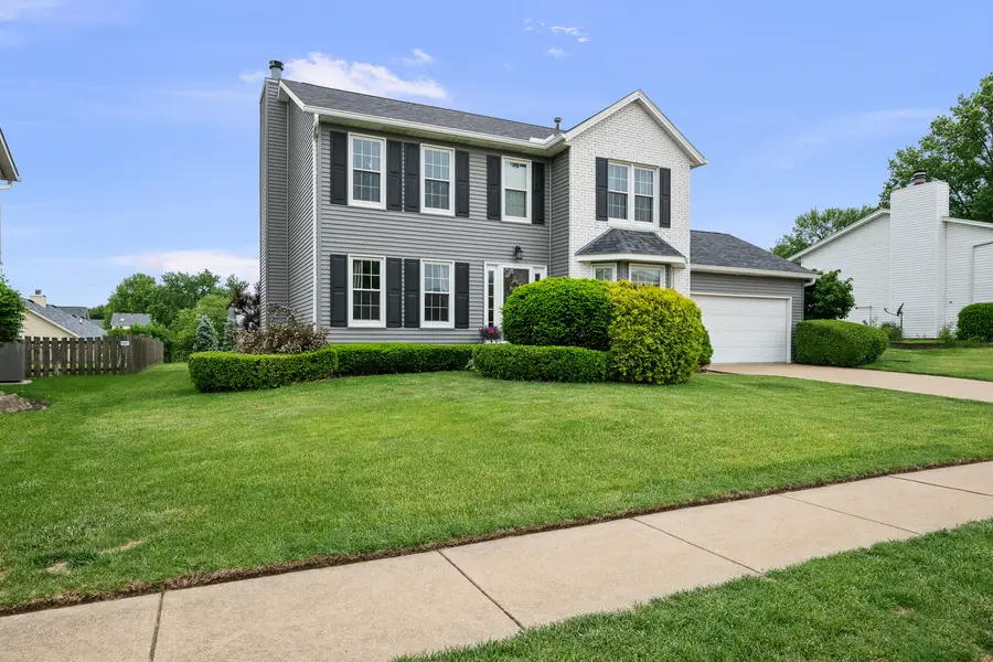 737 W 58th Street, Davenport, IA 52806 - #3