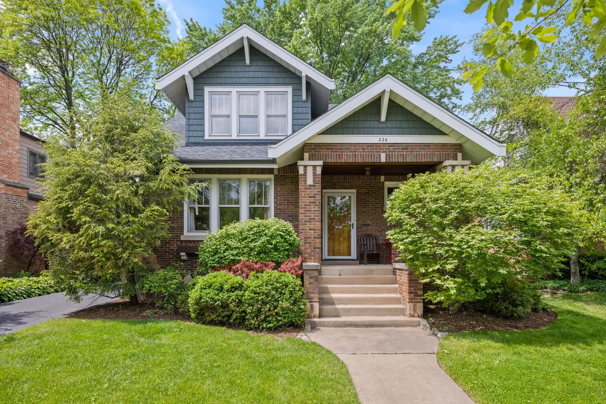 226 S Walnut Avenue, Arlington Heights, IL 60005 - #1