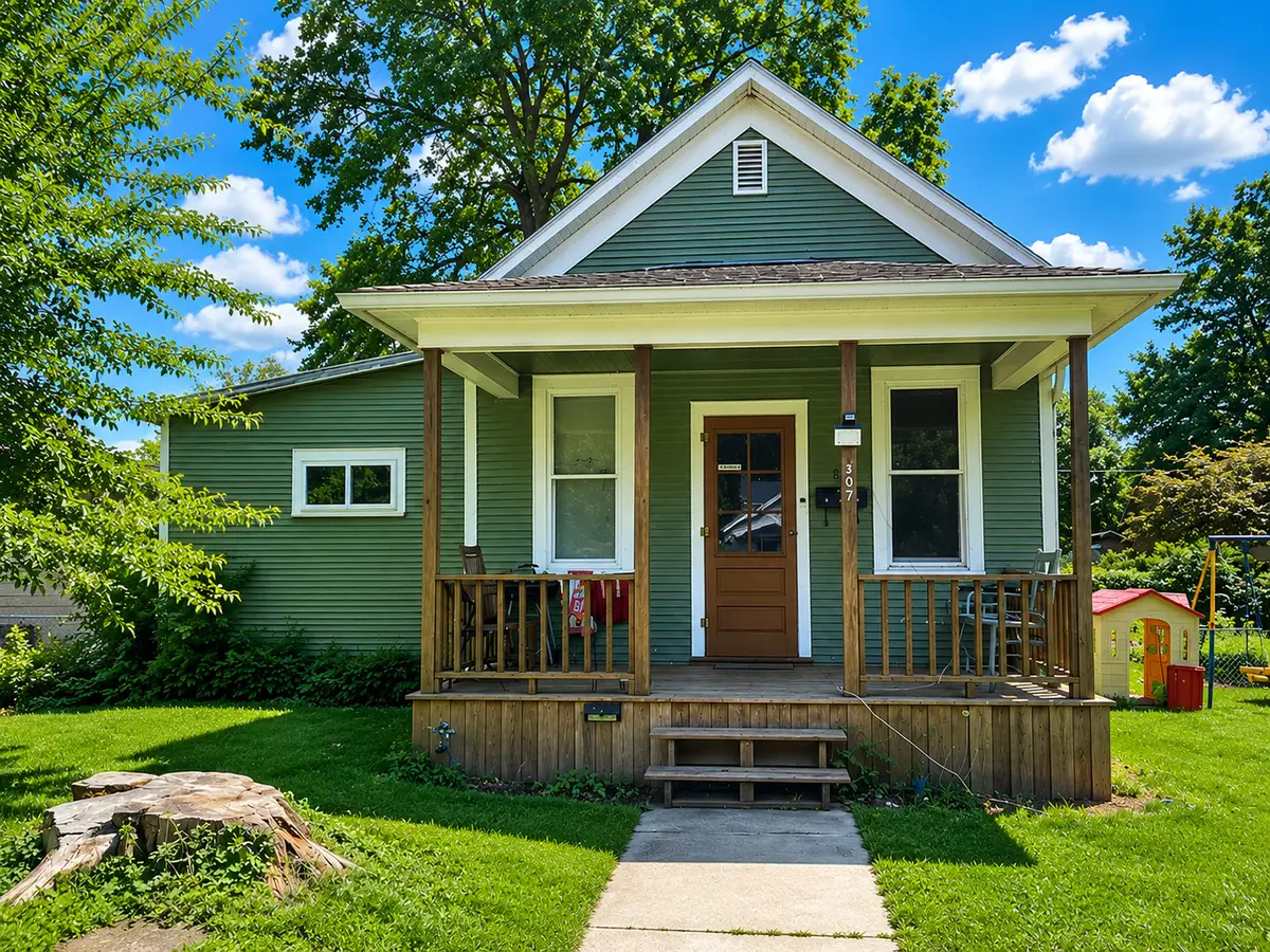807 W 7th Street, Sterling, IL 61081 - #1