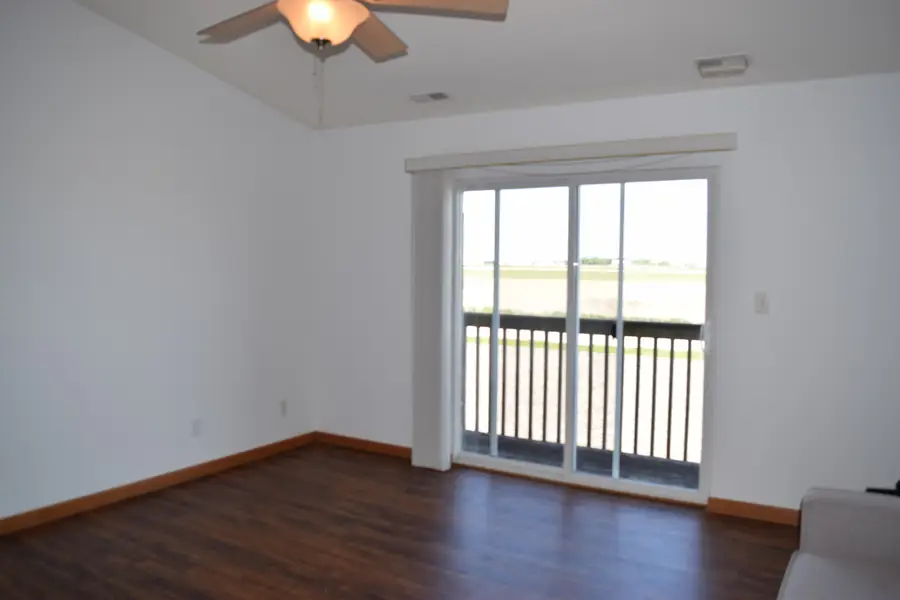 565 N Strack Street #302, Cortland, IL 60112 - #3