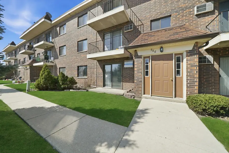 966 N Rohlwing Road #GA, Addison, IL 60101 - #3